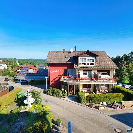 Zi10 Familienzimmer Schoenblick Mit Balkon Tatil Evi Bad Herrenalb